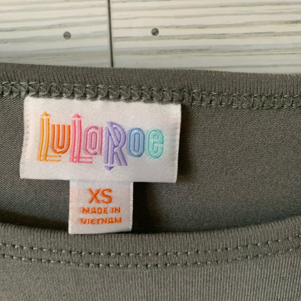 Lula Roe basic gray t shirt - Picture 2 of 4
